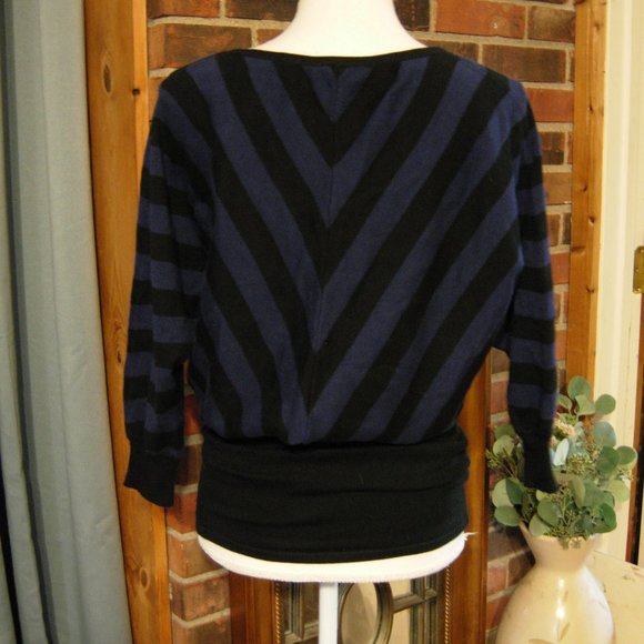 Trina Turk Black and Blue V-Neck Sweater - Picture 3 of 5